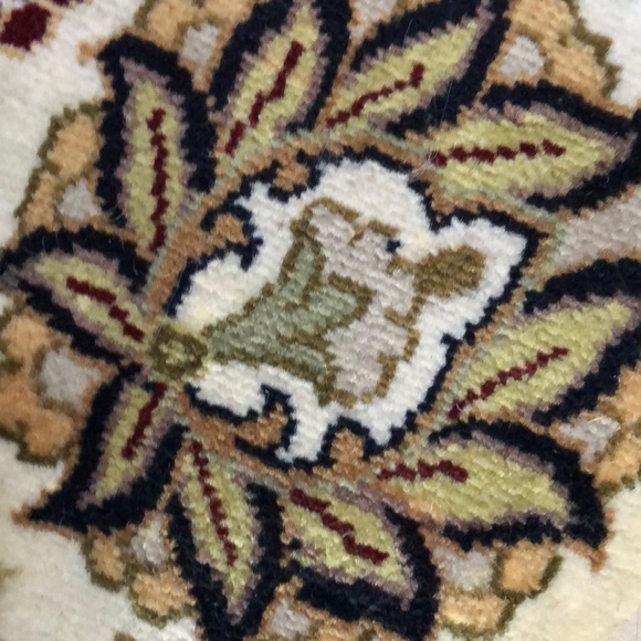 Meet your Posher, Linda - Picture 1 of 1